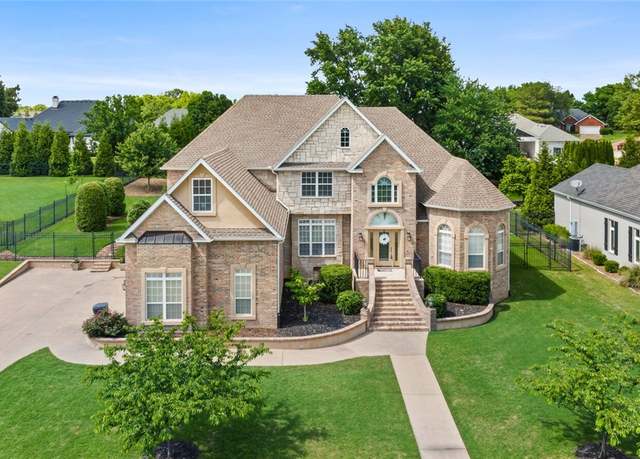 Property at 7 W Leiston Dr, Rogers, AR 72758, 4 beds, 4 baths