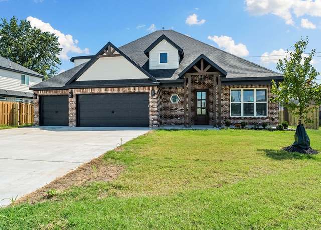 Property at 110 Collins Way, Centerton, AR 72719, 4 beds, 2.5 baths