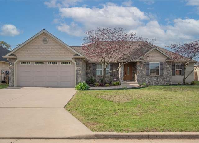 Property at 4614 W 28th Pl, Joplin, MO 64804, 3 beds, 2 baths