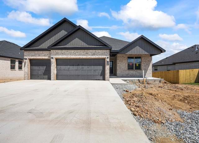 Property at 7800 Scenic Valley Ave, Springdale, AR 72762, 4 beds, 2.5 baths