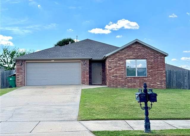 Property at 310 Aster St, Centerton, AR 72719, 3 beds, 2 baths