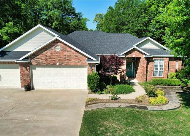 Property at 5002 N Laramie Trl, Rogers, AR 72756, 3 beds, 2 baths