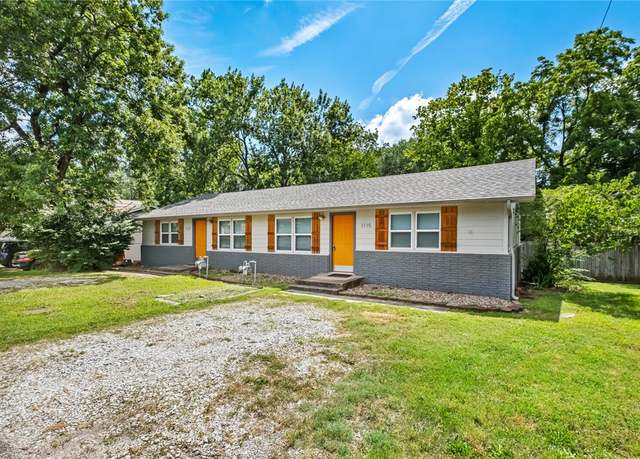 Property at 1115-1117 S Ellis Ave, Fayetteville, AR 72701, 4 beds, 2 baths