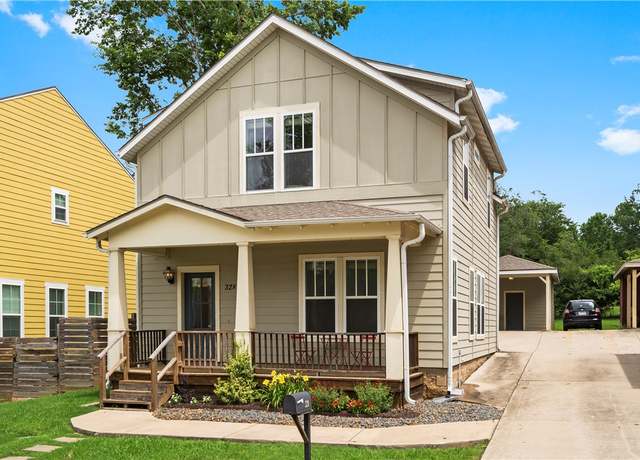 Property at 328 Martin Luther King Jr Blvd, Fayetteville, AR 72701, 3 beds, 2 baths