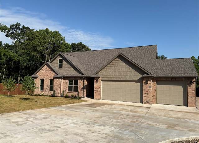 Property at 27 Blairgowrie Dr, Bella Vista, AR 72715, 3 beds, 3 baths