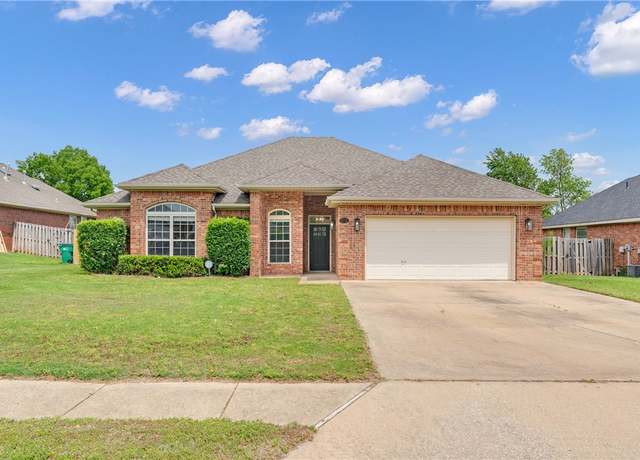 Property at 1110 Shiraz Dr, Centerton, AR 72719, 3 beds, 2 baths