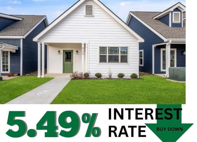 Property at 835 NE Heights Ln, Bentonville, AR 72712, 3 beds, 2 baths