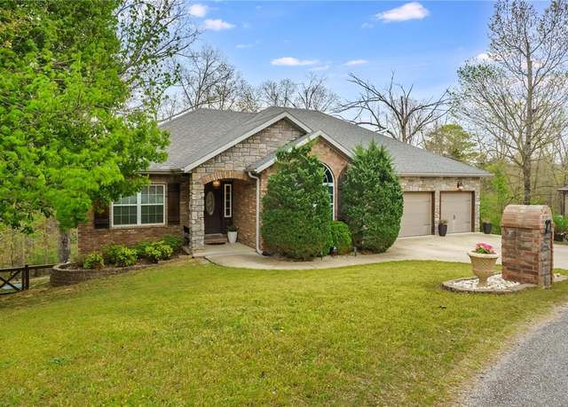 Property at 3 Troy Cir, Bella Vista, AR 72714, 5 beds, 3 baths