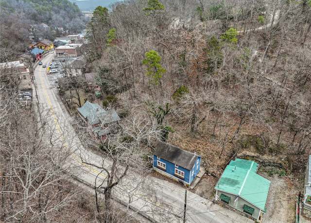 Property at 98 S Main St, Eureka Springs, AR 72632, 2 beds, 2 baths