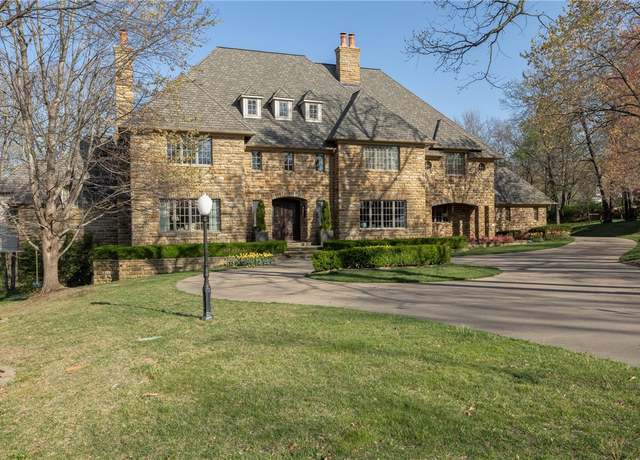 Property at 3515 E Fredricksburg Cir, Fayetteville, AR 72703, 4 beds, 5.5 baths