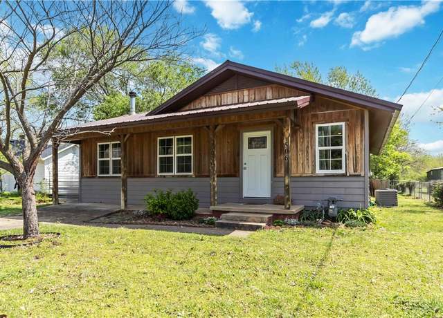 Property at 506 S West Ave, Lincoln, AR 72744, 3 beds, 1 bath