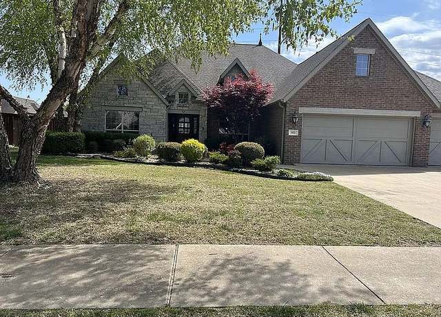 Property at 805 SW Edinburgh Ave, Bentonville, AR 72713, 4 beds, 2.5 baths