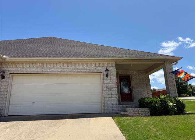 Property at 6299 W Milliken Bnd, Fayetteville, AR 72704, 3 beds, 2 baths