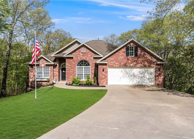 Property at 10 Brecknock Ln, Bella Vista, AR 72714, 4 beds, 3 baths