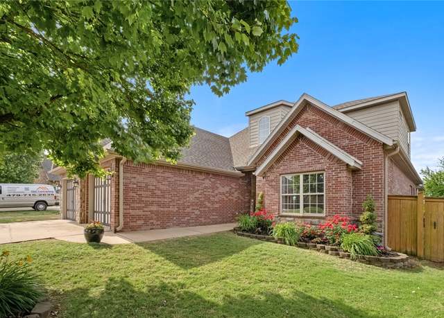 Property at 6504 S Timber Ridge Dr, Rogers, AR 72758, 4 beds, 3 baths
