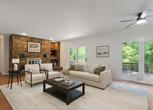 Property at 44 Sandwick Dr, Bella Vista, AR 72715, 3 beds, 3.5 baths