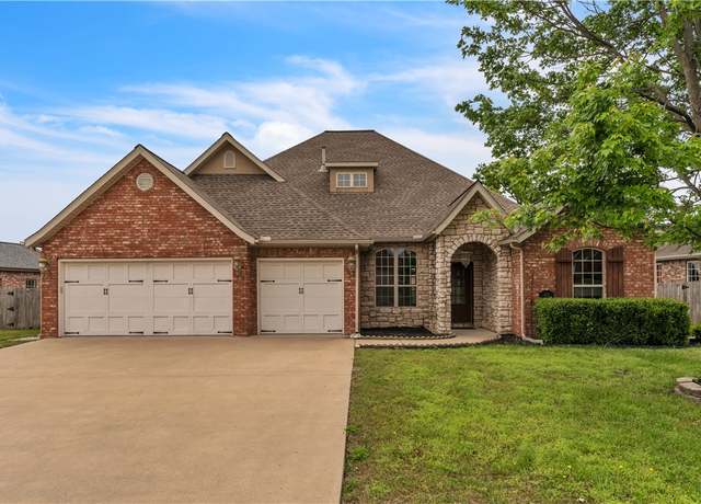 Property at 3905 SW Sycamore St, Bentonville, AR 72713, 4 beds, 3.5 baths