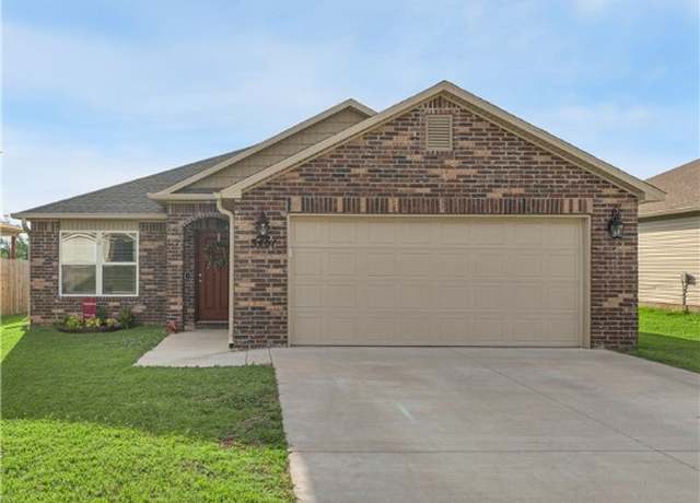 Property at 3461 Red Tail Way, Farmington, AR 72730, 3 beds, 2 baths