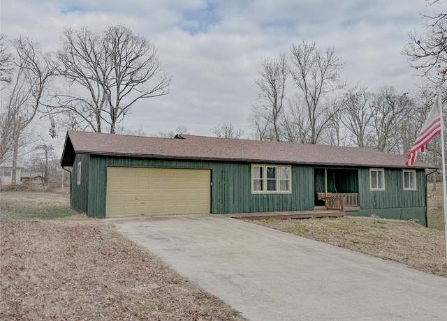 Property at 205 Center St, Cassville, MO 65625, 3 beds, 2.5 baths