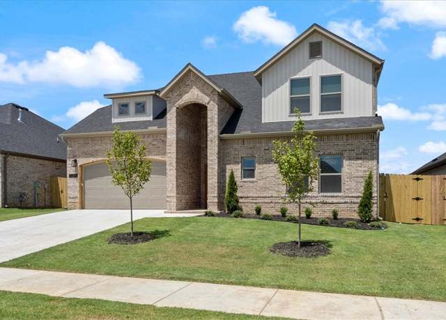 Property at 7104 SW Walnut Grove Ave, Bentonville, AR 72713, 4 beds, 3 baths