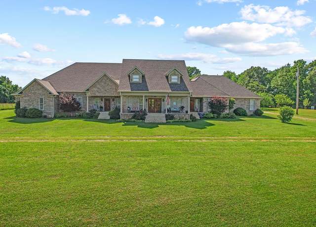 Property at 815 James Pl, West Fork, AR 72774, 7 beds, 6.5 baths