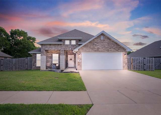 Property at 540 Fox Cir, Pea Ridge, AR 72751, 3 beds, 2 baths
