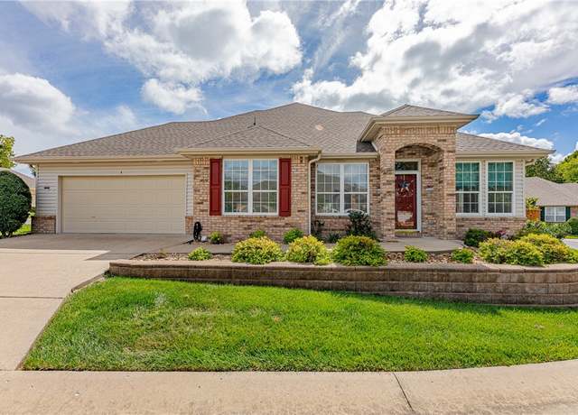 Property at 1 Essex Pl, Bella Vista, AR 72715, 2 beds, 2 baths