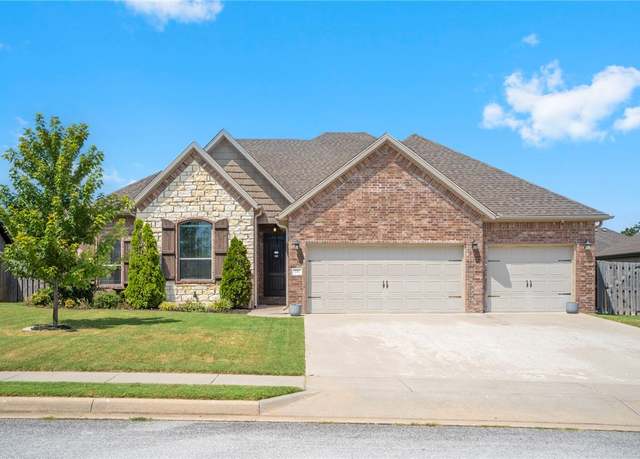 Property at 241 Cisterna Dr, Centerton, AR 72719, 4 beds, 2 baths