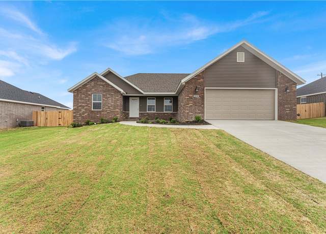 Property at 272 Tonya Loop, Huntsville, AR 72740, 3 beds, 2 baths
