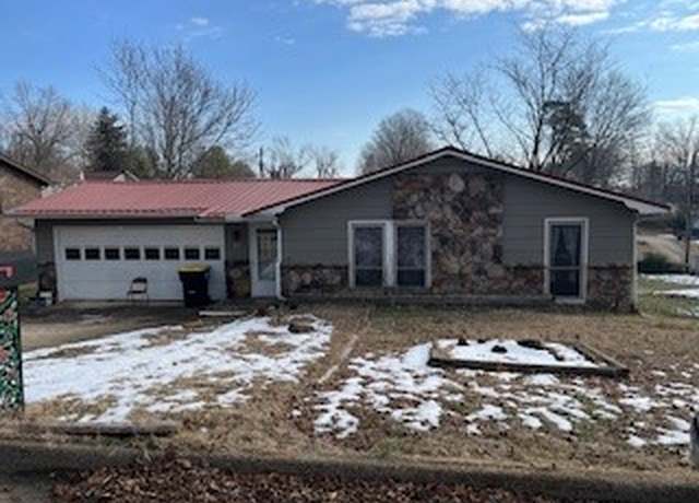 Property at 415 Bella Vista Dr, Harrison, AR 72601, 4 beds, 2 baths