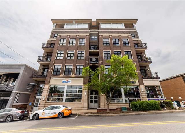 Property at 609 W Dickson St #703, Fayetteville, AR 72701, 1 bed, 1 bath