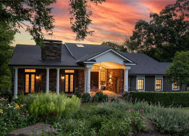 Property at 2627 N Sherwood Ln, Fayetteville, AR 72703, 5 beds, 4.5 baths