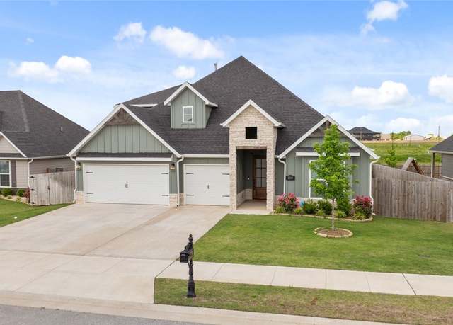 Property at 1160 Silver Maple St, Centerton, AR 72719, 4 beds, 3 baths