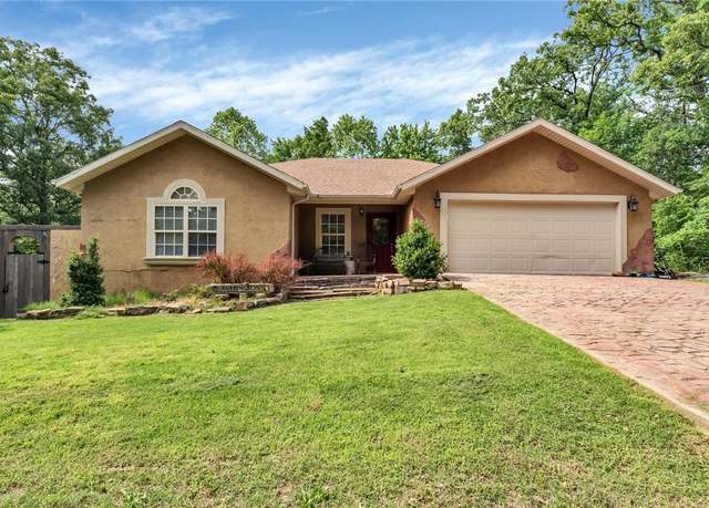 Property at 22 Dunstable Dr, Bella Vista, AR 72714, 3 beds, 2 baths