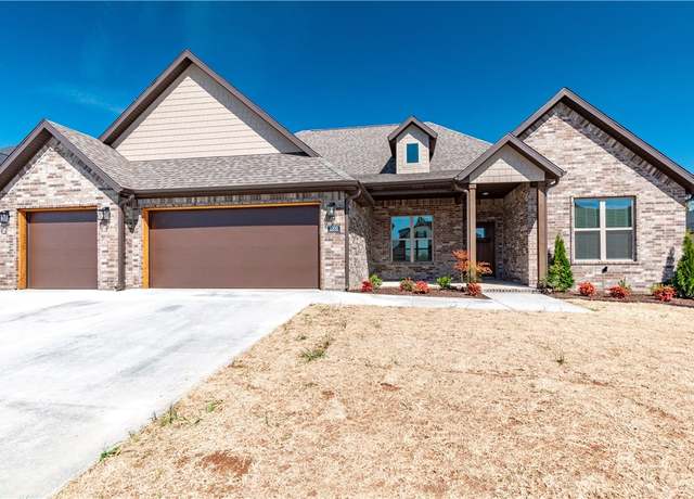 Property at 1200 Carrara St, Tontitown, AR 72762, 4 beds, 3 baths