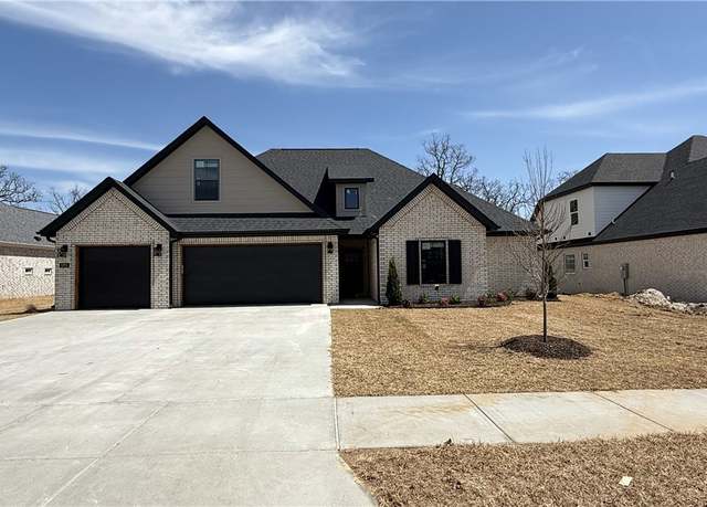 Property at 1292 Carrara St, Tontitown, AR 72762, 4 beds, 3 baths