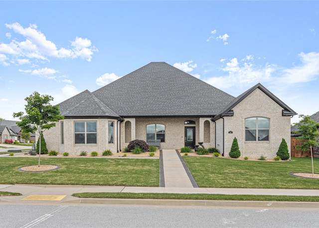 Property at 101 Bequette Ln, Centerton, AR 72719, 4 beds, 3.5 baths