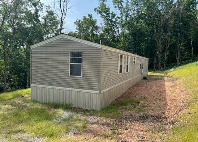 Property at 11 Summit Dr, Holiday Island, AR 72631, 3 beds, 2 baths