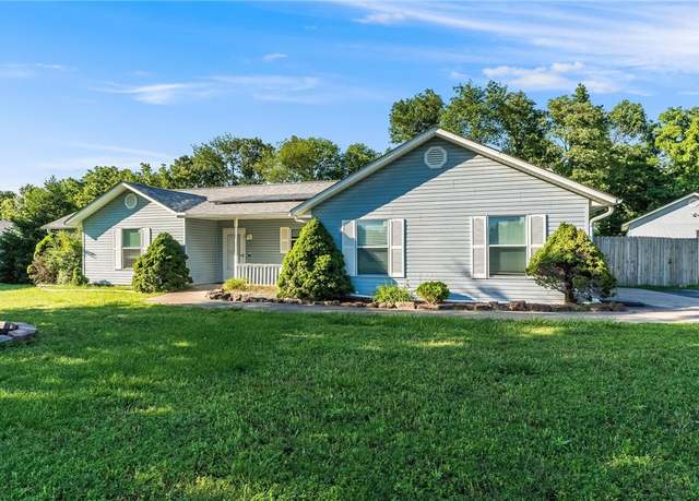 Property at 8 Central Heights Way, Bentonville, AR 72712, 3 beds, 2 baths
