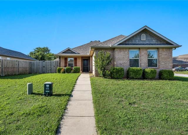 Property at 3900 SW Capstone Ave, Bentonville, AR 72712, 3 beds, 2 baths