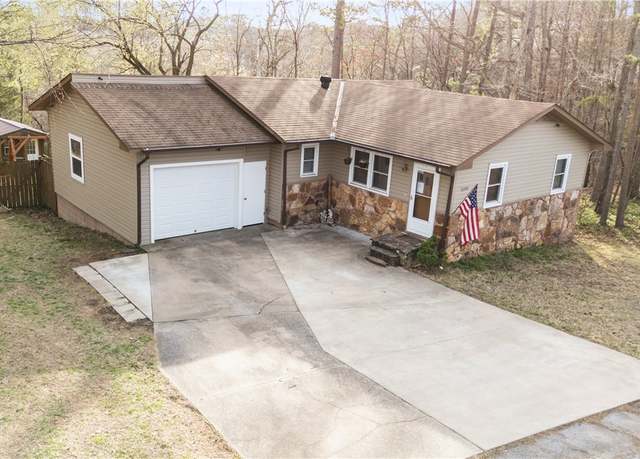 Property at 16249 Hickory Dr, Rogers, AR 72756, 5 beds, 3 baths