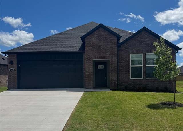 Property at 4225 Florentina Ave, Springdale, AR 72764, 4 beds, 2 baths