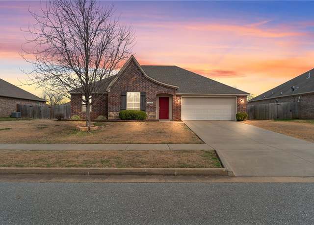 Property at 12530 Bethel Oaks Dr, Farmington, AR 72730, 3 beds, 2 baths