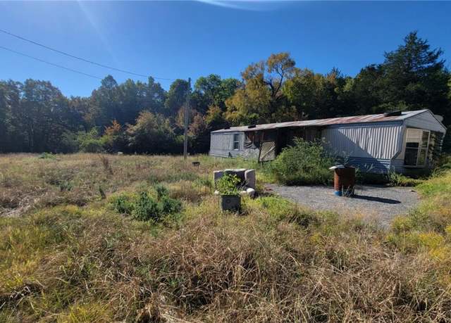 Property at 8719 Hogg Expway, Hackett, AR 72937, 3 beds, 1 bath