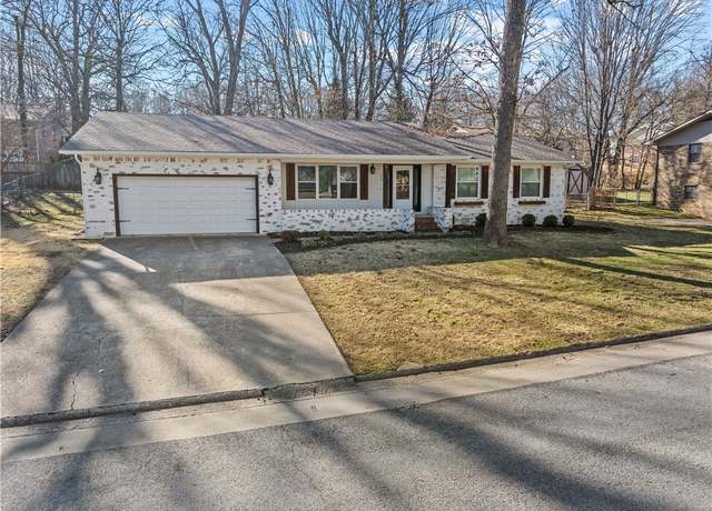 Property at 308 Wynnewood Dr, Harrison, AR 72601, 3 beds, 2 baths