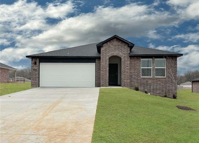 Property at 3128 N Bella St, Siloam Springs, AR 72761, 4 beds, 3 baths