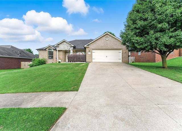 Property at 3704 SW Osprey Dr, Bentonville, AR 72713, 4 beds, 2 baths