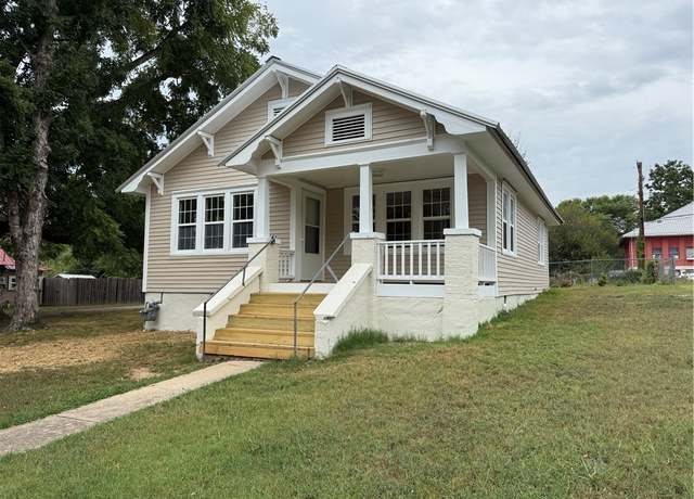 Property at 711 Chestnut St, Harrison, AR 72601, 3 beds, 1 bath