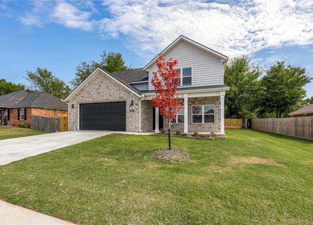 Property at 400 Oakley, Pea Ridge, AR 72751, 3 beds, 3.5 baths