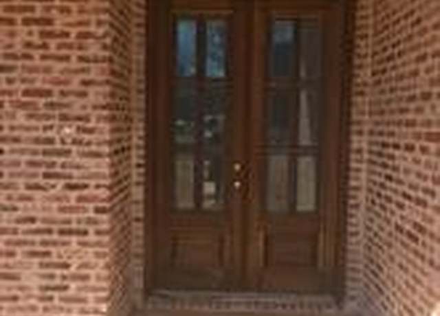 Property at 4460 E Windermere Dr, Fayetteville, AR 72703, 4 beds, 4.5 baths